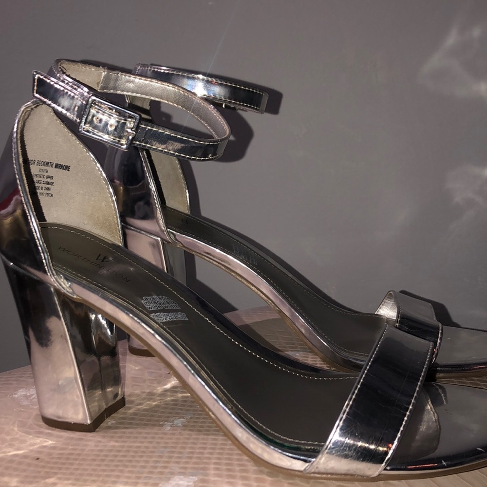 Heels - Picture 2 of 2